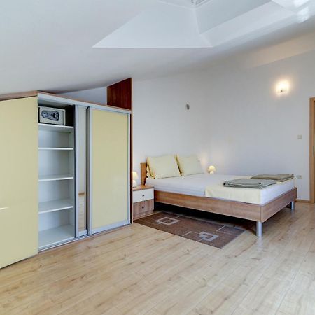 Apartmani Lili Нови-Винодолски Экстерьер фото