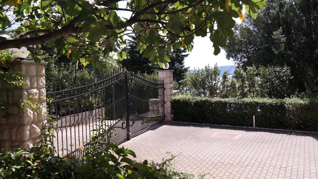 Apartmani Lili Нови-Винодолски Экстерьер фото