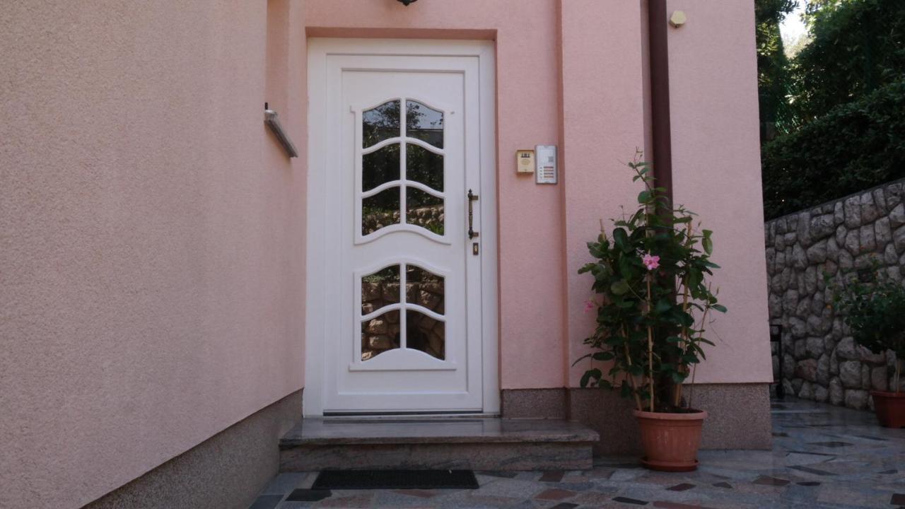 Apartmani Lili Нови-Винодолски Экстерьер фото