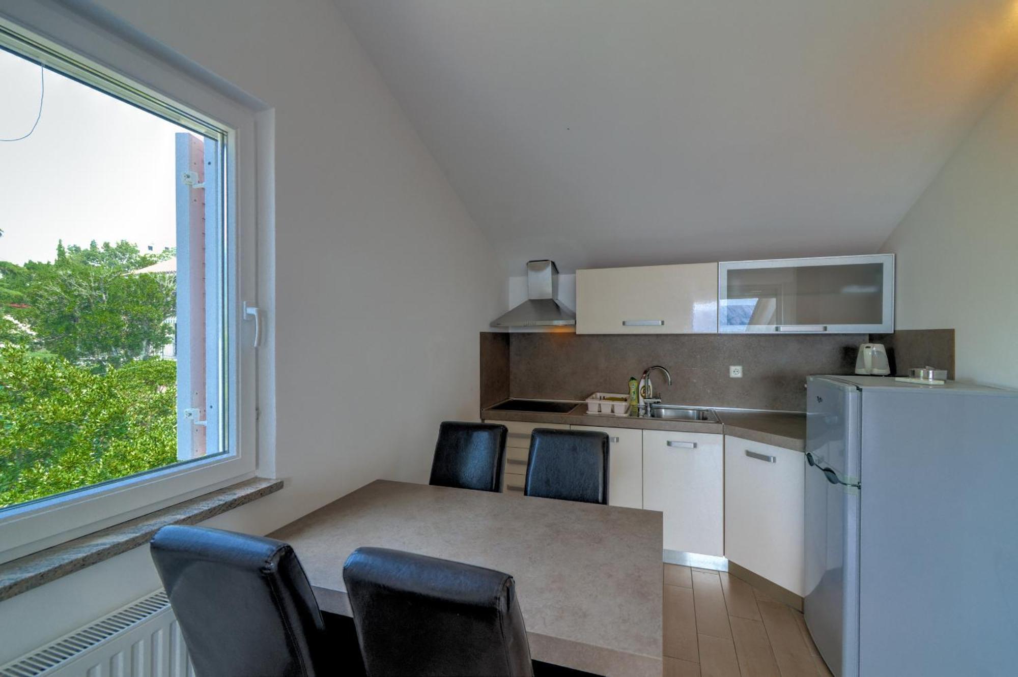 Apartmani Lili Нови-Винодолски Экстерьер фото